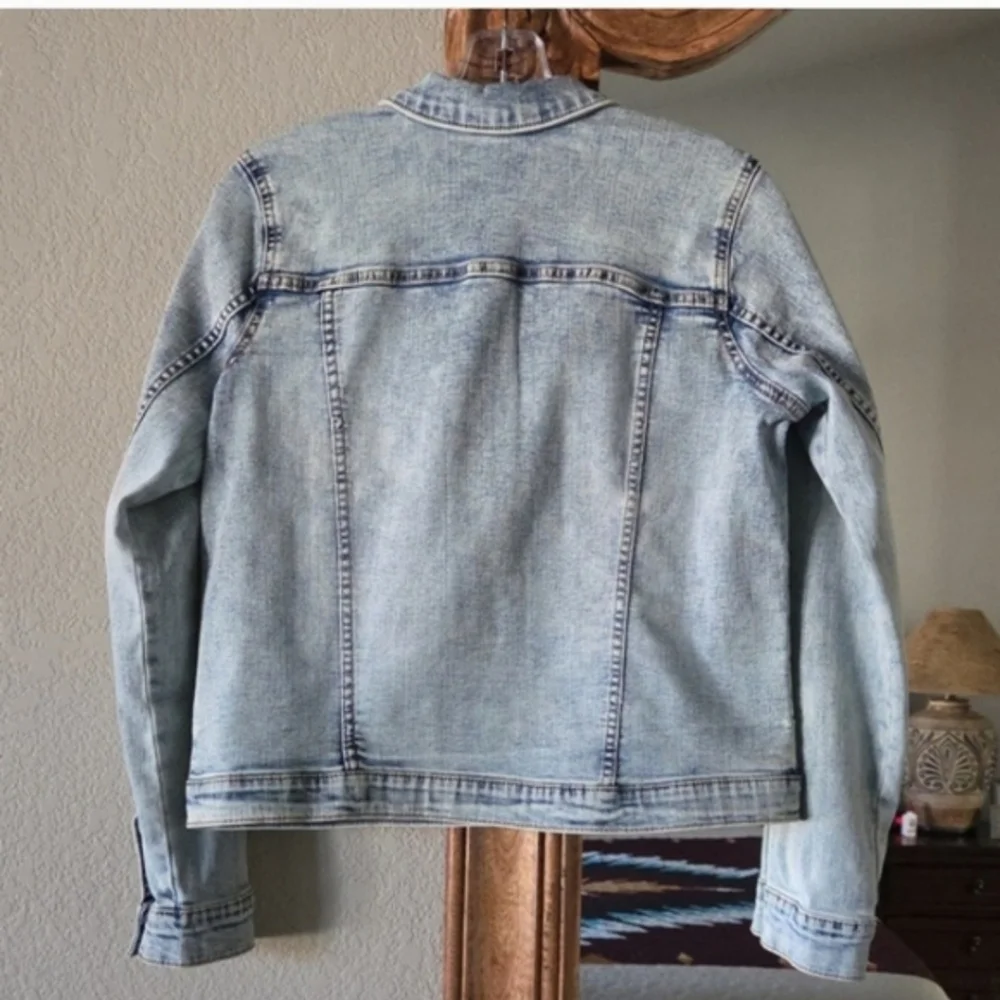 Seven7 Light Blue Denim Jacket NEW - Picture 4 of 6